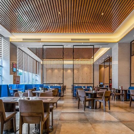 Phoenix Hill Hotel Dongguan - Golf Course Shop Bagian luar foto